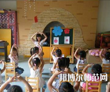 鄭州2020年女生讀幼師學(xué)校學(xué)什么專業(yè)好