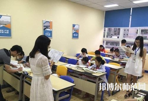 成都2021年初中生女生讀什么幼師學(xué)校好